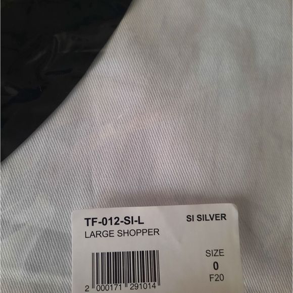 *NWT* TELFAR Large Vegan Metallic Silver "Bushwick Birkin" SOLD OUT RETAIL - Picture 9 of 12